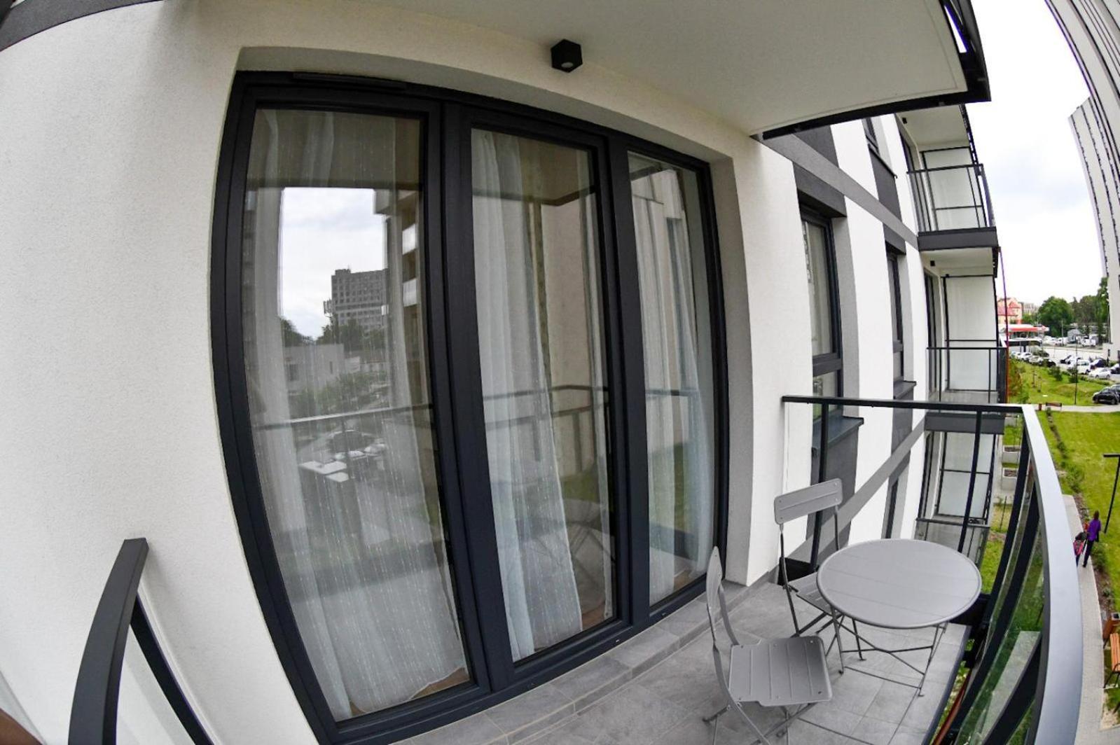 Elegant Two-Room Apartment, Sleeps 4, Near Turon Arena, With Balcony Krakau Exterior foto